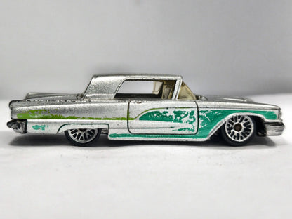 Ford Thunderbird 1958 Hot Wheels 2003 Mainline 1:64 Luzak Srebrny – zdjęcie 4