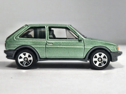 1983 FORD FIESTA MK2, Matchbox 2023, Die cast MB1446, Miętowy 1:55 Resoraki – zdjęcie 4