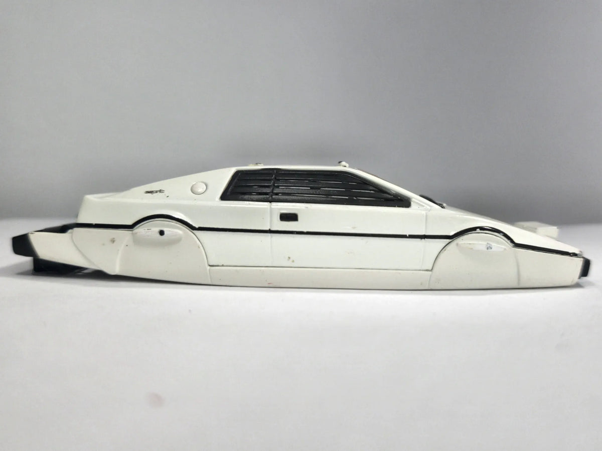 LOTUS ESPRIT SUBMARINE, Universal Hobbies, Die cast, Biały, 1:43, Resoraki – zdjęcie 4