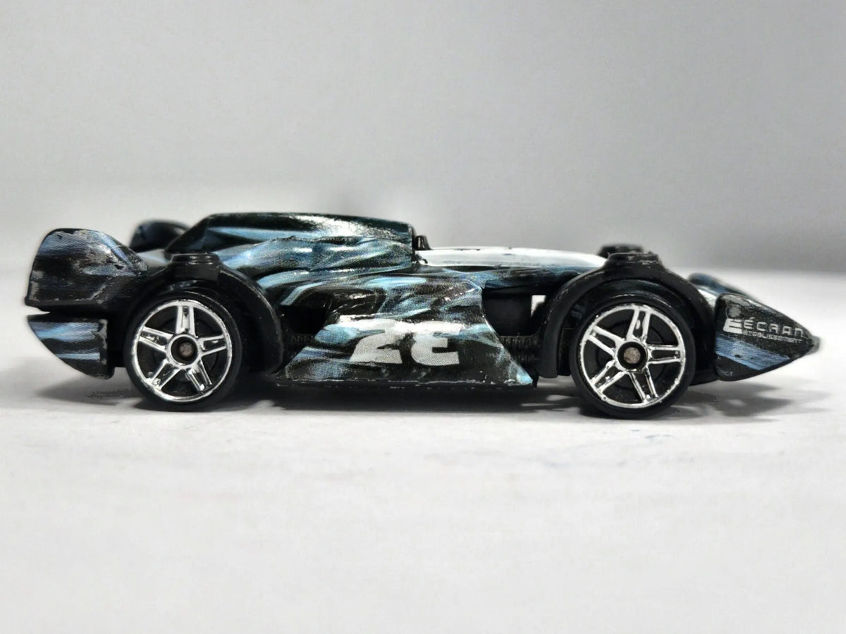 X RACE CAR GRAY GHOST Hot Wheels 2008 Czarny 1:64 – zdjęcie 4
