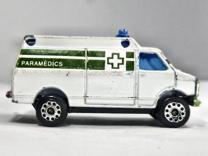 P346 Chevrolet G20 Ambulance Zylmex 1976 Superfast Pogotowie ratunkowe – zdjęcie 4