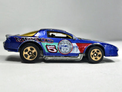 Chevrolet Camaro Hot Wheels 1983 The Hot Ones 1:64 Mexico Luzak 2xMetal – zdjęcie 4