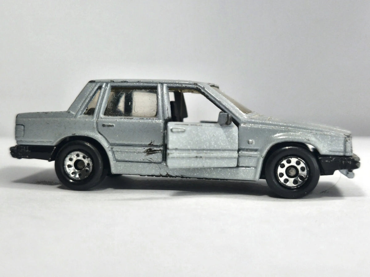 VOLVO 760 Matchbox 1986 Srebrny 1:60 Made in Macau – zdjęcie 4