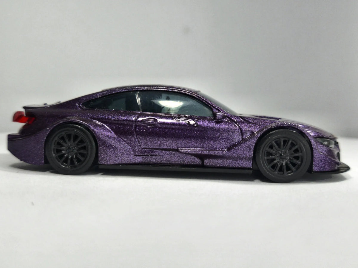 Bmw M4 MotorSport Fioletowy 1:43 – zdjęcie 4