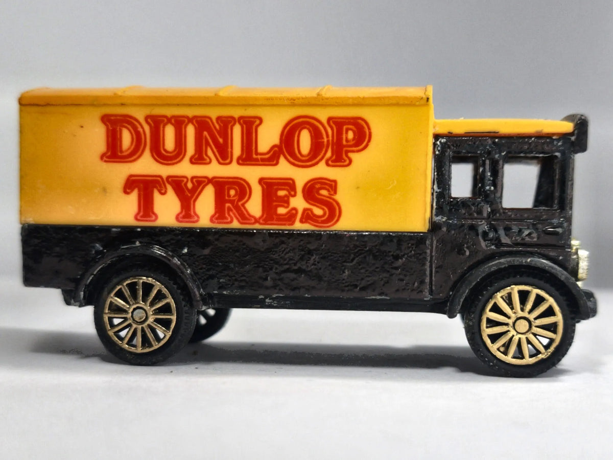 AEC VAN DUNLOP TYRES, Corgi, Made in Gt Britain, Die cast, Żółty, 1:50 – zdjęcie 4