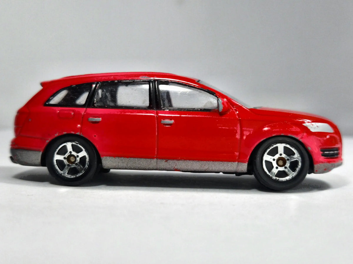 Audi Q7 Realtoy 1:64 Luzak Czerwony – zdjęcie 4