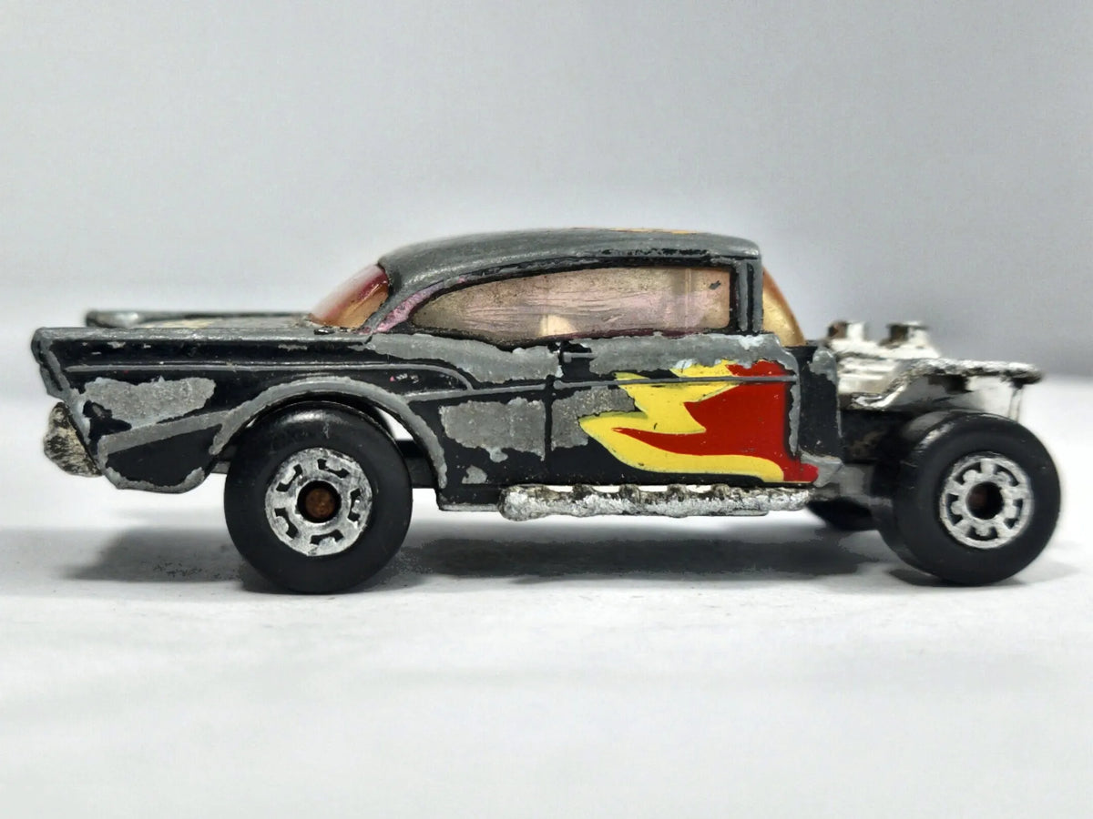 '57 Chevy Matchbox 1979 Superfast 1:64 Hot Rod Luzak Czarny – zdjęcie 4