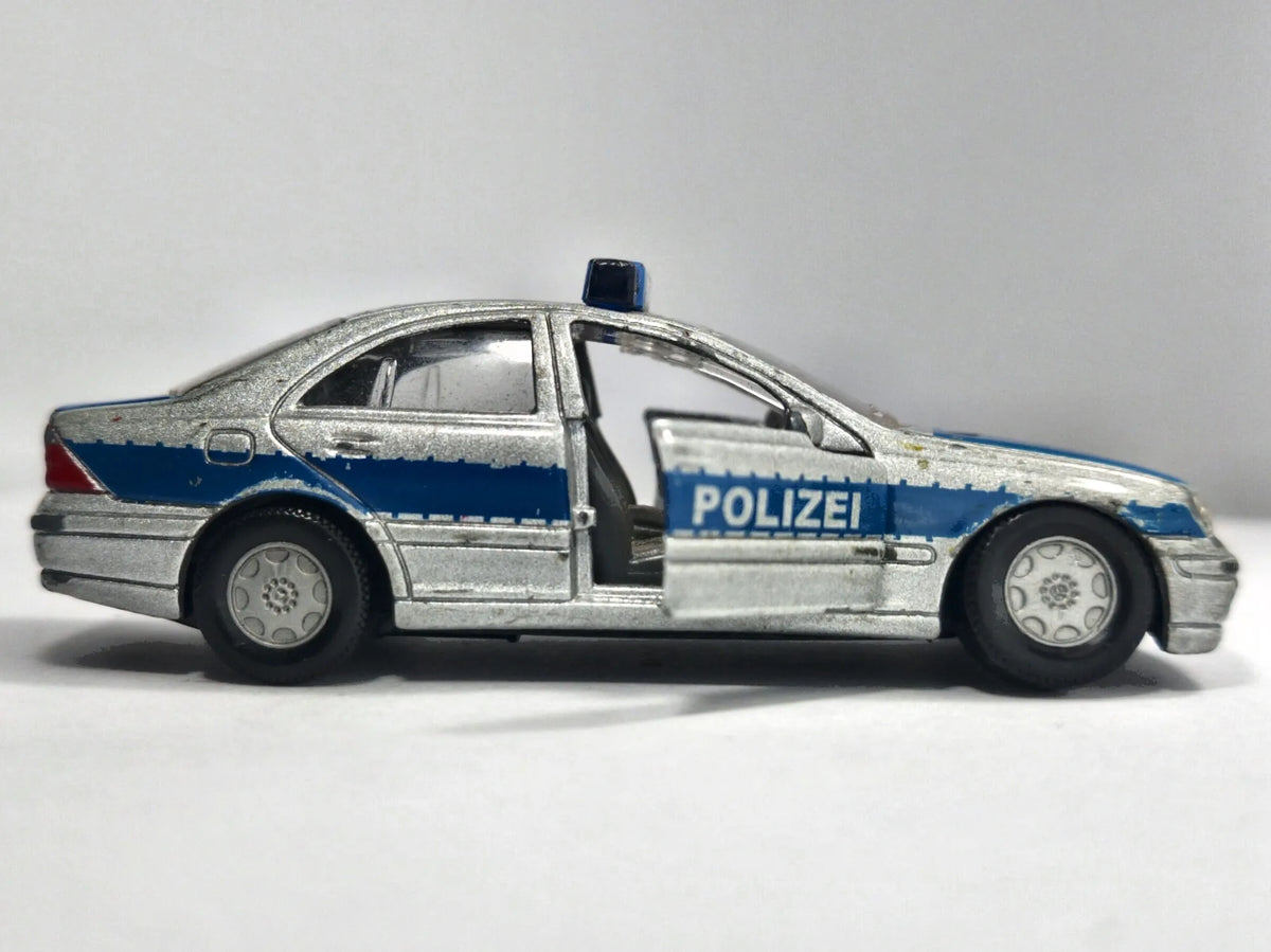MERCEDESBENZ C320 Policja SIKU Srebrny 1:45 – zdjęcie 4