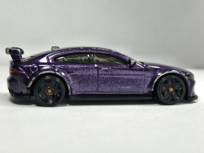 Jaguar Xe Sv Project 8 Hot Wheels 2018 Factory Fresh 1:64 Luzak Fioletowy – zdjęcie 4