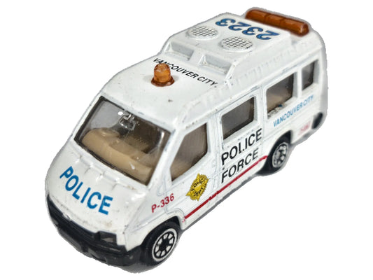 FORD TRANSIT MK1 POLICE P-336, McToy 1992, Die cast, Biały, 1:49, Resoraki