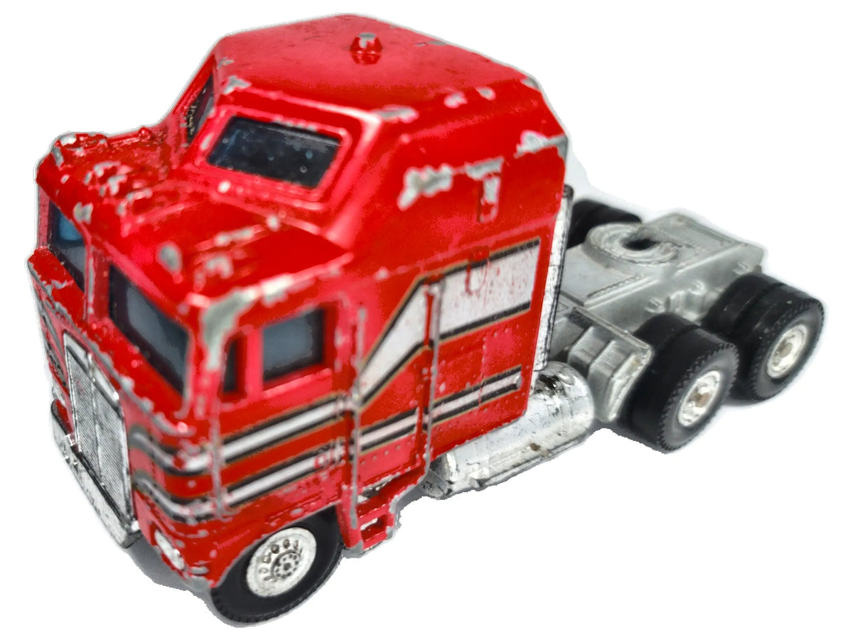 Ciągnik Siodłowy Kenworth K100 Aerodyne Yatming Czerwony 1:64