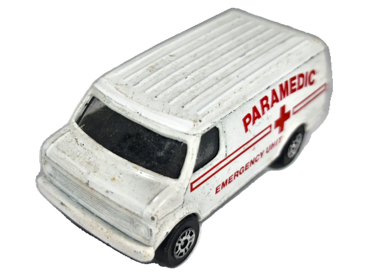 CHEVROLET CUSTOM VAN Corgi '80 Biały 1:70 Paramedic Ambulans