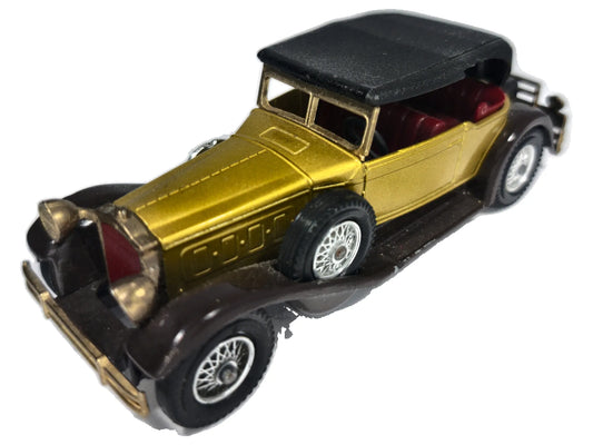 1930 Packard Victoria Lesney 1969 Złoty 1:43 Made in England