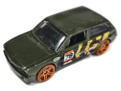 Volkswagen Brasilia Hot Wheels 2010 New Models 1:64 78 Luzak Zielony