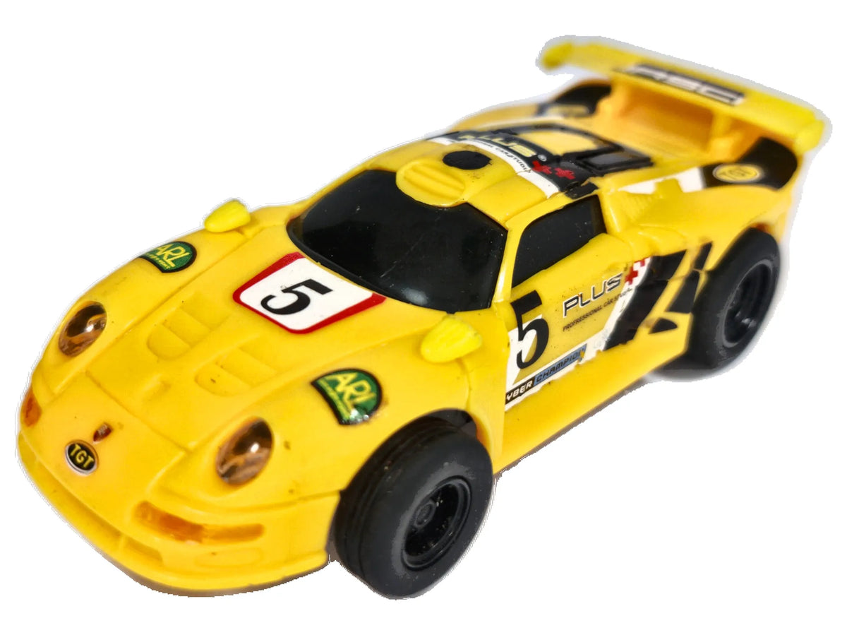 PORSCHE 911 GT1 / MODEL TOROWY Żółty 1:45