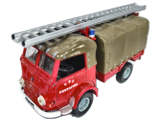CAMION SKRZYNIOWY Z PLANDEKĄ, AmerCom, Die cast, Czerwony, 1:43, Resoraki