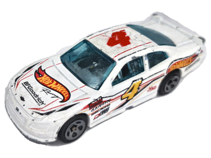 '10 Chevy Impala Hot Wheels 2010 Biały 1:64