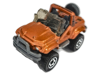 Cliff Hanger Matchbox 2002 Mainline 1:64 Buggy Luzak Miedziany
