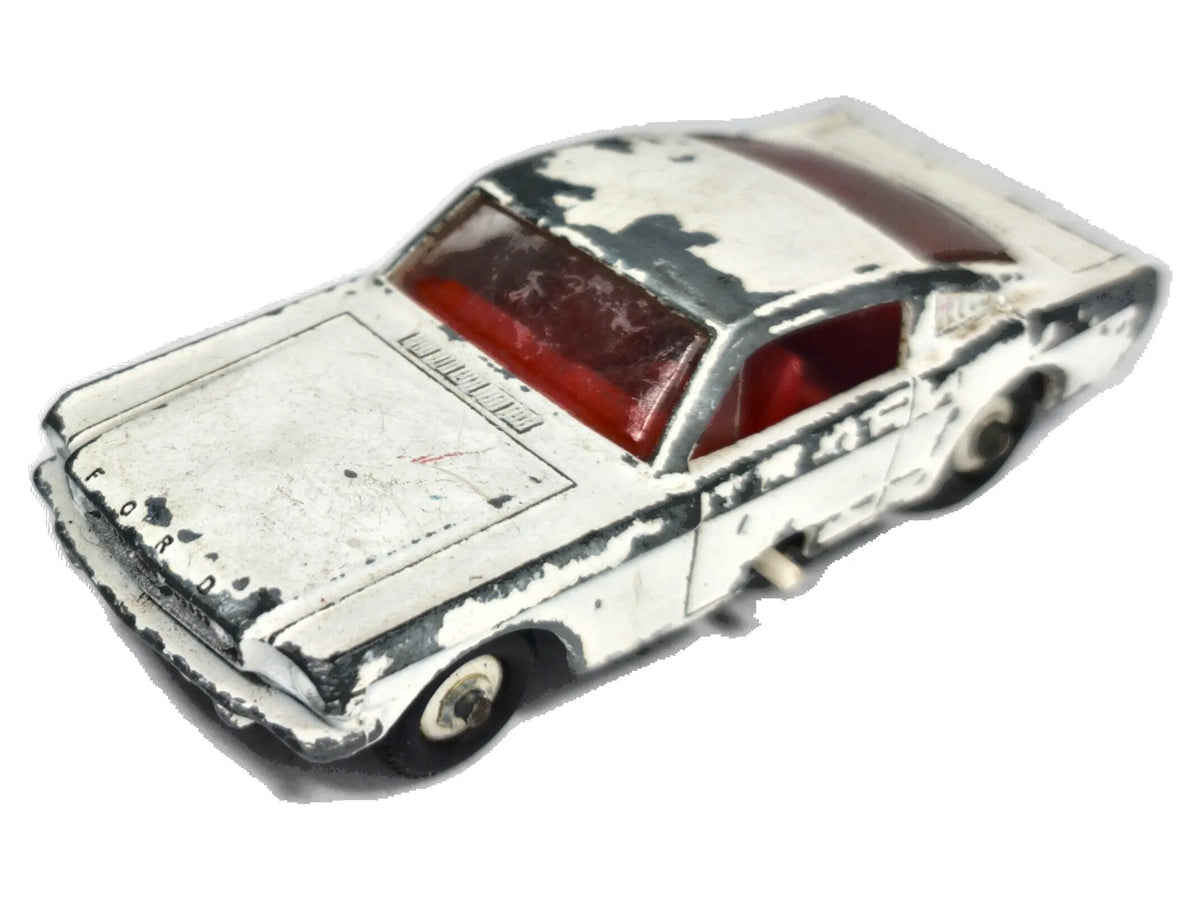 Ford Mustang Matchbox Series Matchbox '60 Biały 1:64 Made in England