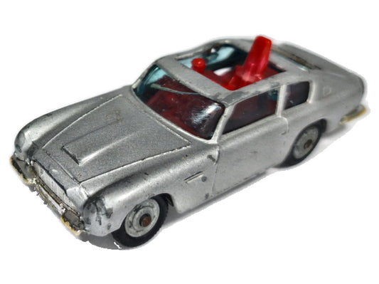 James Bonds Aston Martin Husky '60 Srebrny 1:62 Made in Gt Britain