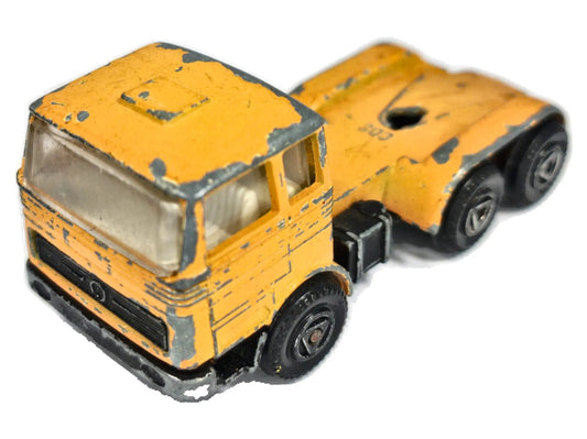 Mercedes-Benz Efsi Żółty 1:72 Made in Holland