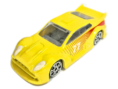 FUTURYSTYCZNY SAMOCHÓD WYŚCIGOWY Delta-Sport Made in Germany Żółty 77, 1:64