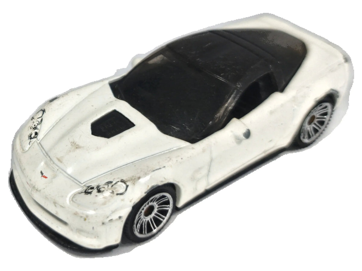 Chevrolet Corvette ZR1 Matchbox 2008 1:64 Luzak Biały