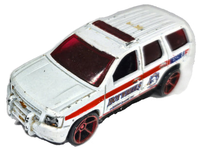 '07 CHEVY TAHOE Hot Wheels Biały 1:53
