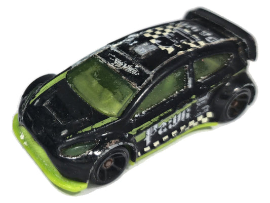Ford Fiesta Hot Wheels 2011 Checkmate 1:64 Luzak Czarny "Pawn"