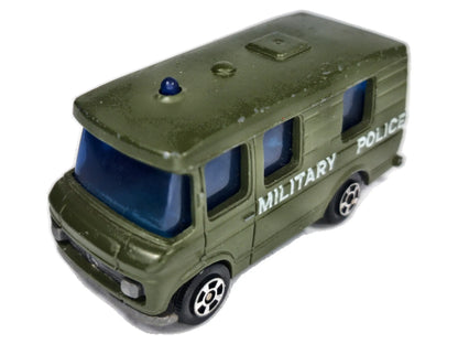 MERCEDES MILITARY POLICE Wojsko Playart '70 Oliwkowy Wojskowy 1:60 2xMetal