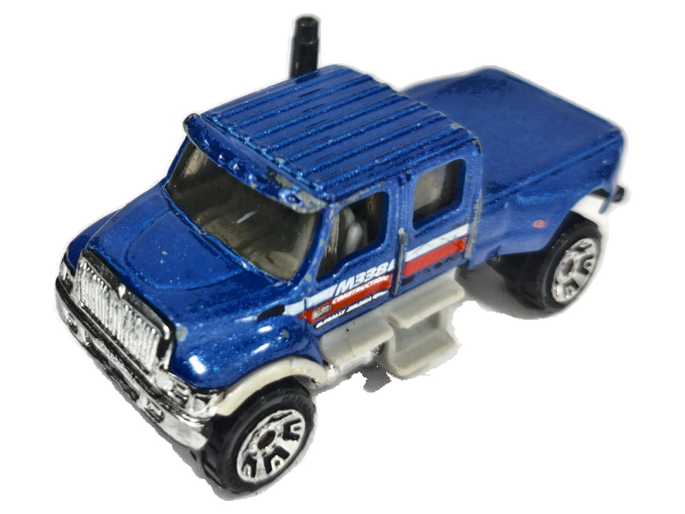 International CXT Matchbox 2005 First Editions 1:64 Pickup MUSCLE Luzak