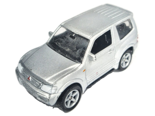 MITSUBISHI PAJERO, Welly, Die cast No.1052247, Srebrny, 1:60, Resoraki
