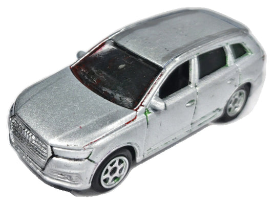 Audi Q7 Welly 1:64 SUV Srebrny