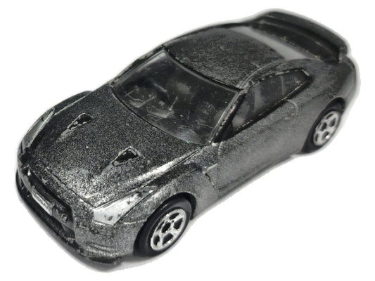 Nissan Gt-R (R35) Realtoy 1:64 Luzak Srebrny