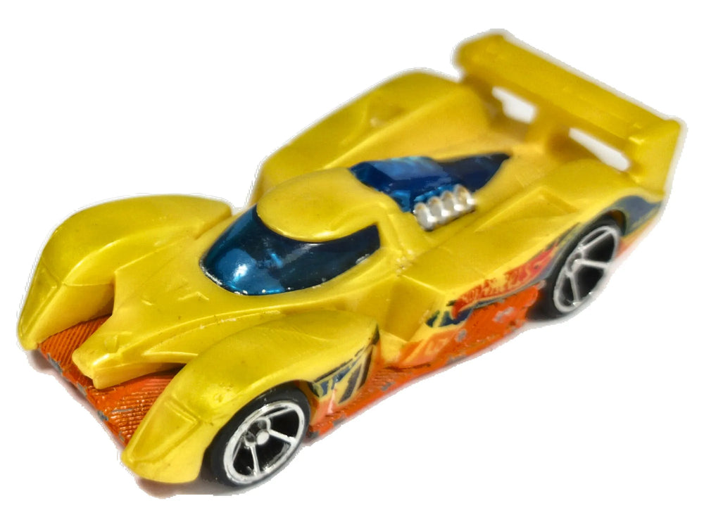 '24 Ours Hot Wheels 2010 1:64 Luzak Żółty