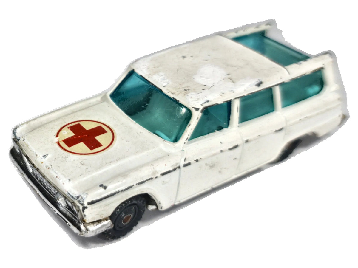 Studebaker Wagonaire Ambulans Husky '60 Biały 1:64 Made in Gt Britain