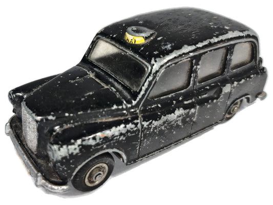 LONDON TAXI CAB Budgie '60 Czarny 1:32 Made in England
