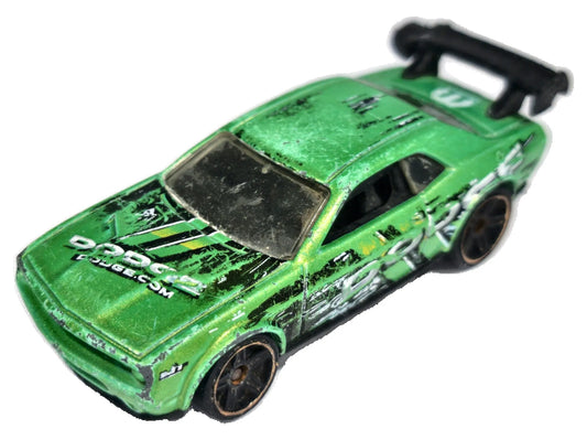 Dodge Challenger Drift Car Hot Wheels 2010 Zielony 1:72