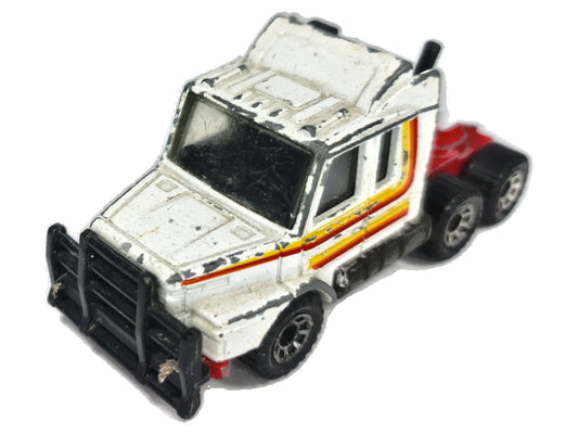 Scania T142 Matchbox 1982 Super Kings 1:64 Ciągnik Siodłowy Luzak Biały