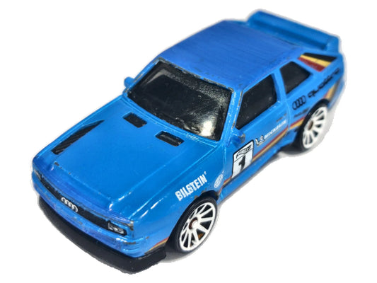 AUDI QUATTRO, Hot Wheels 2011, Die cast 1188, Niebieski, 1:64, Resoraki