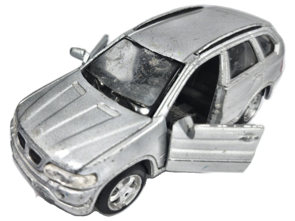 BMW X5 Maisto Srebrny 1:42