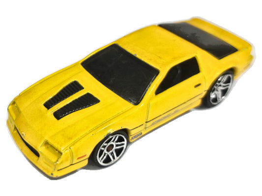 Chevrolet Camaro Hot Wheels 1982 New Models 1:64 Luzak Żółty Muscle Car