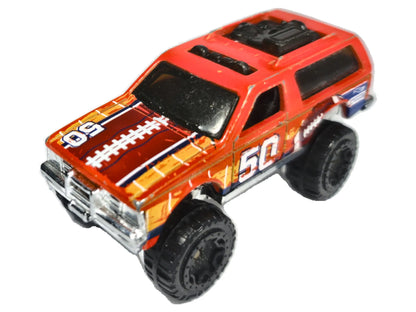 Chevrolet K5 Blazer Hot Wheels 2015 HW Off-Road 1:64 50 Luzak Czerwony