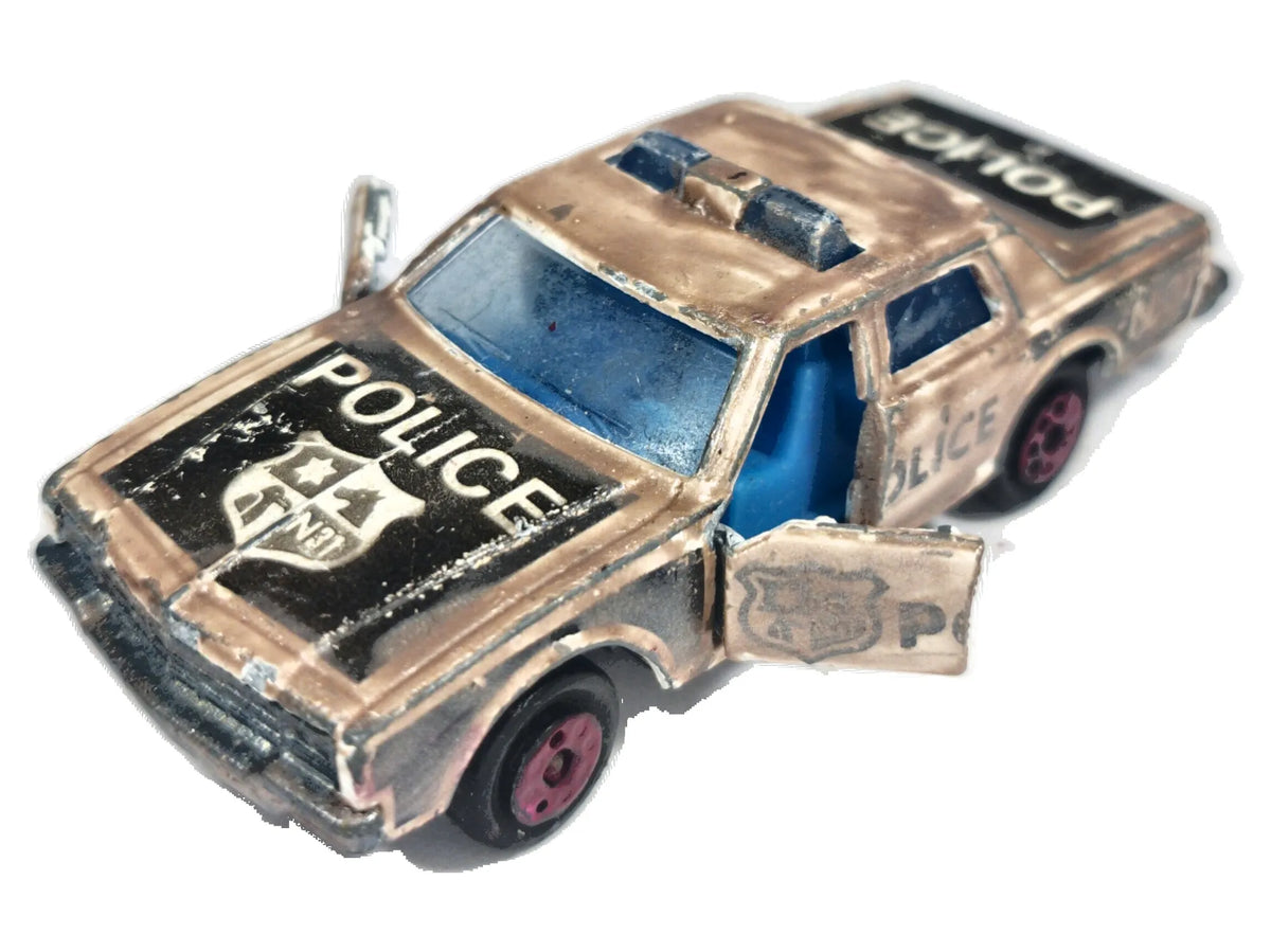 CHEVROLET IMPALA POLICE, Majorette, Die cast 240, Biały, 1:72, Resoraki