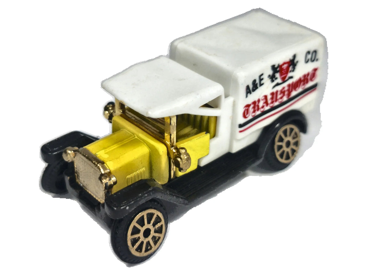 VINTAGE DELIVERY TRUCK, Reader's Digest, Die cast 607612, Biały, 1:64