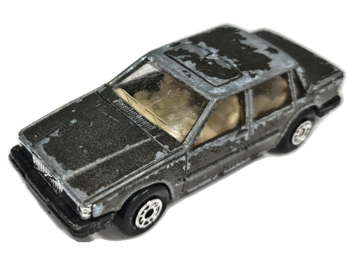 Volvo 760 Gle MC Toy '80 Czarny 1:64 Made in Macau