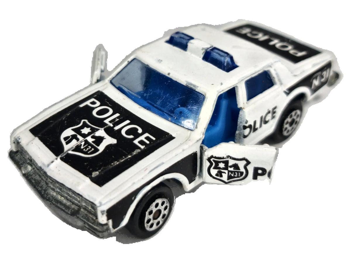 CHEVROLET IMPALA POLICE Policja Majorette Biały 1:69