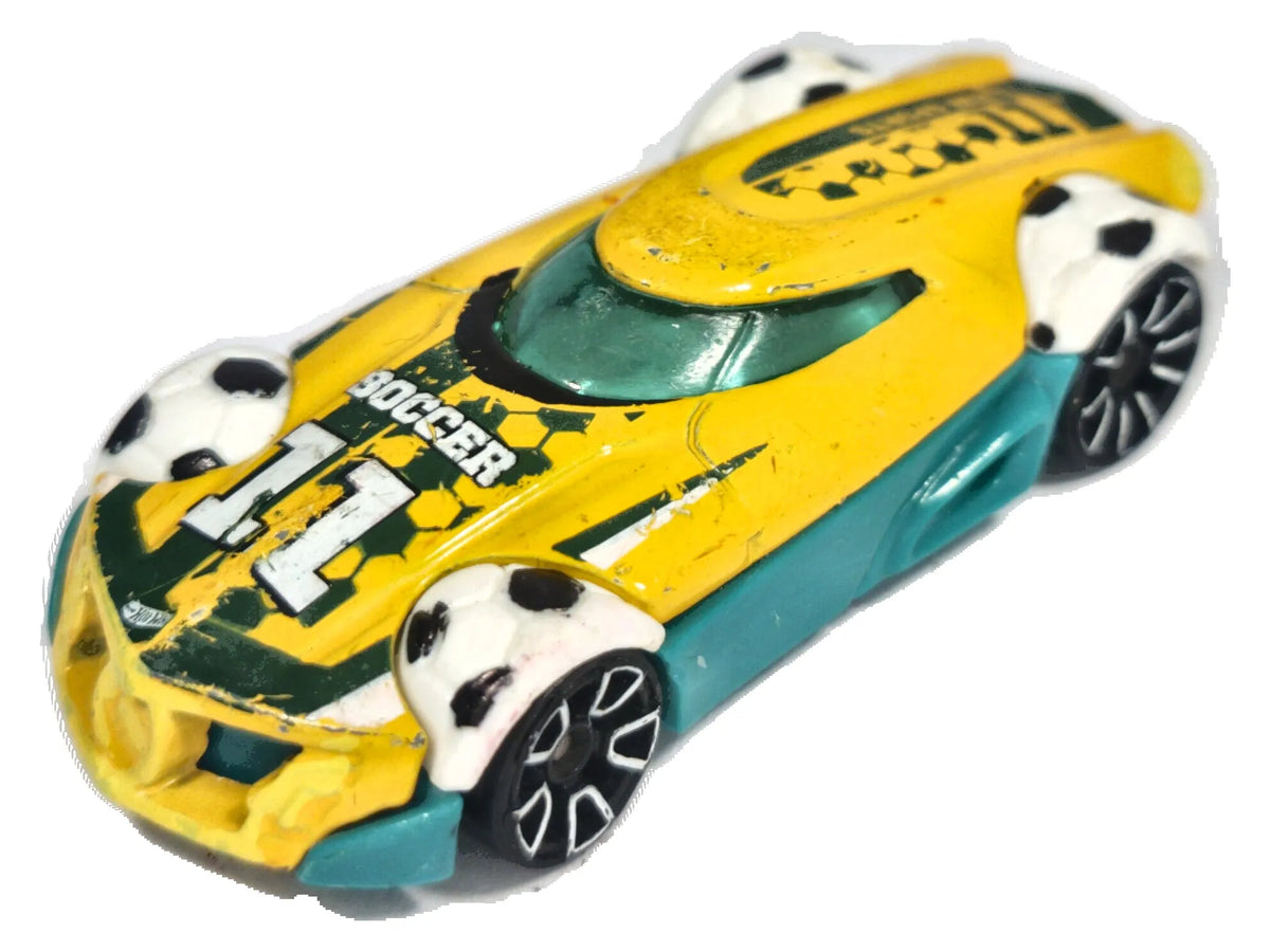 BDD12, MR11 Games HW SPORTS FOOTBALL, SOCCER 11, Hot Wheels 2013 Żółty 1:64