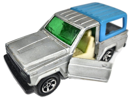 Nissan Patrol Patrol 4Wd Guisval '80 Srebrny 1:43 Made in Spain