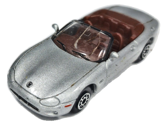 Jaguar XK8 Welly 1:64 Luzak Srebrny